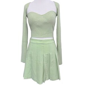 Urban Outfitters Ribbed Sweetheart Long Sleeve Top Crop Sweater in Sage Medium